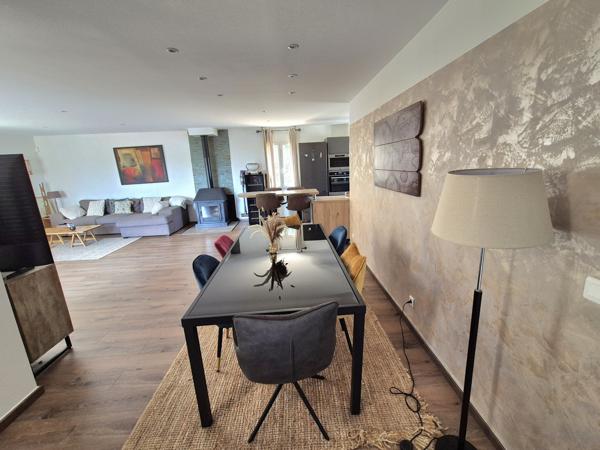 Maison rénovée 5 chambres terrain 858 m2 à Alès Alès (30100)
