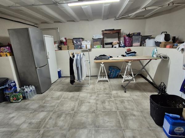 Maison rénovée 5 chambres terrain 858 m2 à Alès Alès (30100)