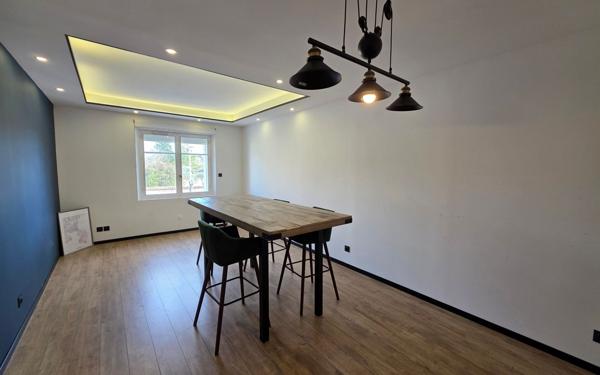 Appartement à vendre    2 pièces •  Monteux