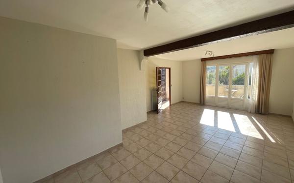 Maison à vendre    6 pièces •  La Seyne-sur-Mer