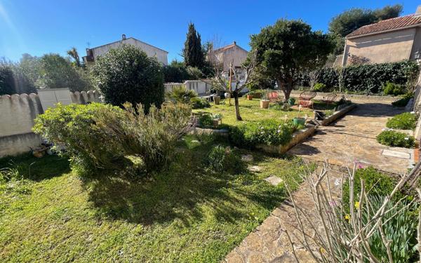 Maison à vendre    6 pièces •  La Seyne-sur-Mer