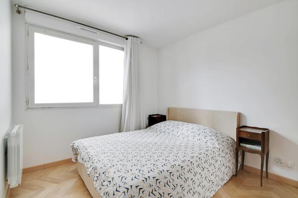 Saint-Denis (93200) Charmant 3 pièces rénové avec terrasse et box fermé – Quartier agréable et familial de La Plaine Saint-Denis