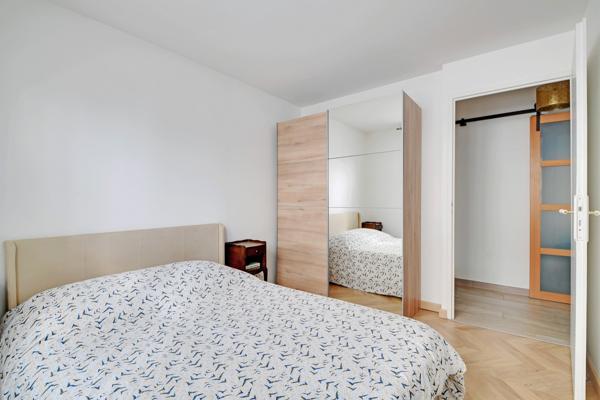 Saint-Denis (93200) Charmant 3 pièces rénové avec terrasse et box fermé – Quartier agréable et familial de La Plaine Saint-Denis