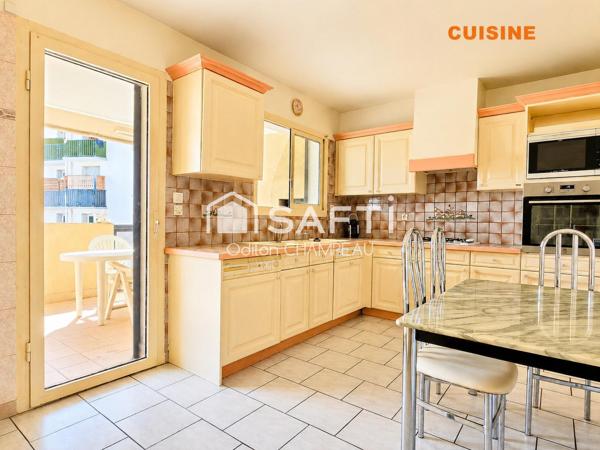 Appartement T4 traversant de 110m2 + balcon et terrasse + grand garage