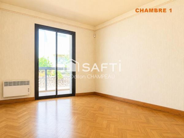 Appartement T4 traversant de 110m2 + balcon et terrasse + grand garage