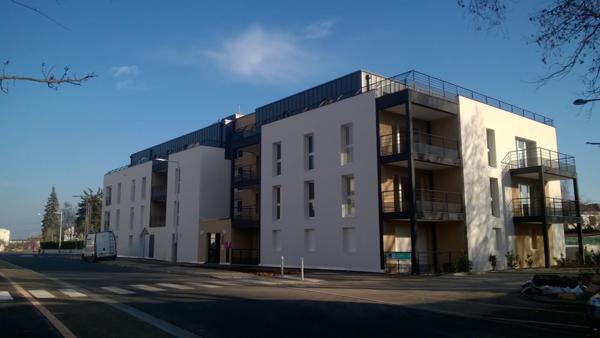 REZE STUDIO A LOUER,  
Reze 44400