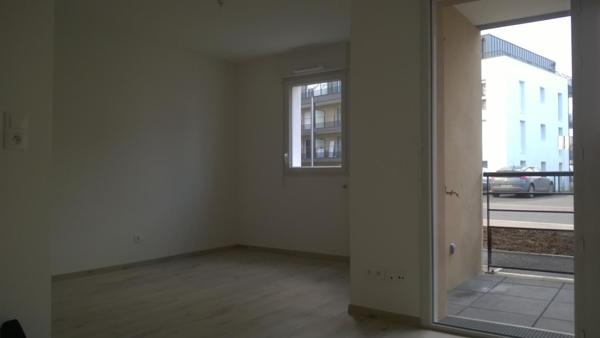 REZE STUDIO A LOUER,  
Reze 44400