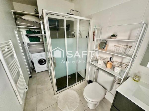 A vendre, superbe studio avec terrasse XXL, le confort absolu.