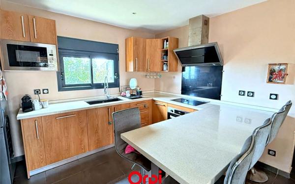 Maison à vendre    4 pièces •  Sainte-Marie