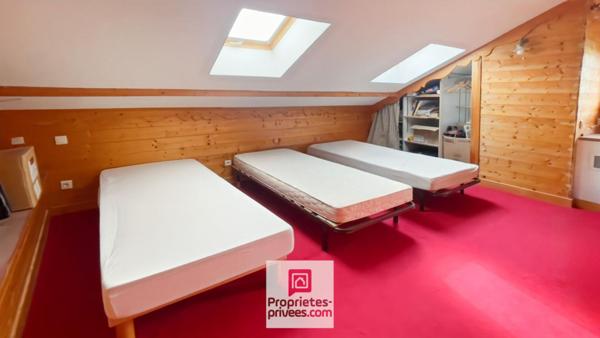 Maison Allevard 7 pièces 163m2  et terrain 15600m2