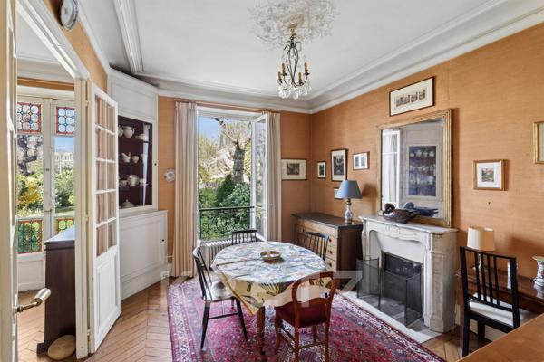 Maison Familiale Mansart avec grand jardin