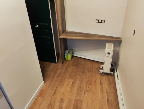 Dpt Paris (75), à vendre PARIS 17EME ARRONDISSEMENT IDEAL PIED A TERRE DPE en E