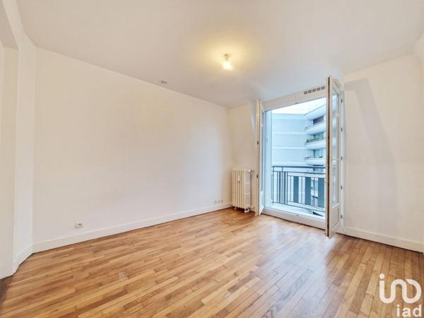 Appartement 3 pièces de 54 m² à Paris (75020)