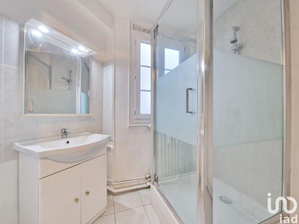 Appartement 3 pièces de 54 m² à Paris (75020)