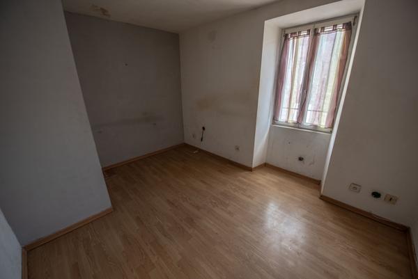 Lalevade-d'Ardèche (07380) Appartement T2 DUPLEX avec Balcon 41m² (65,30 m² au sol)