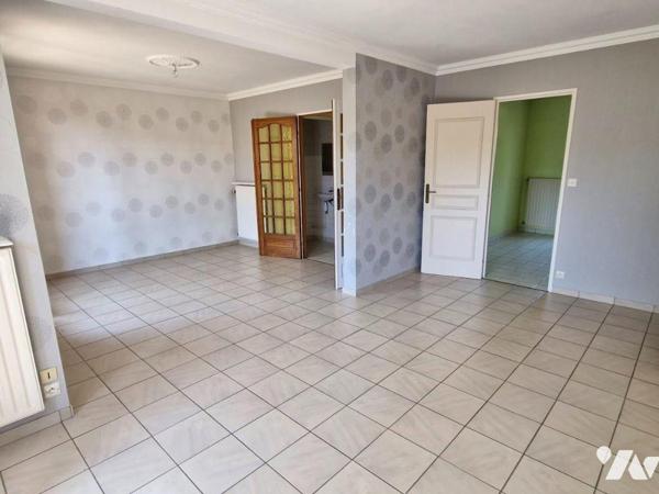 Maison à Vendre à Chantepie (35135) en Ille-et-Vilaine (35)
Cette maison est située dans la co...