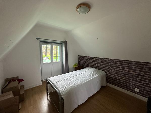 CHATEAUROUX - Proche centre - Masion T5 avec vie de plain-pied - Garage - Terrain.