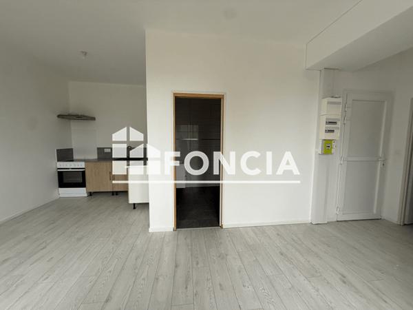 Location Appartement 2 pièces 40 m² - 58 AVENUE D'ARCHES Charleville Mezieres 08000
