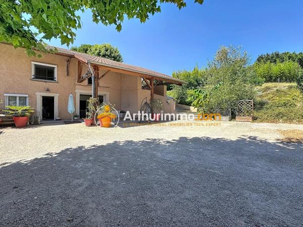 Location                                                      Maison
                        
                     5 pièces                      156 m2                     à Bourgoin-Jallieu