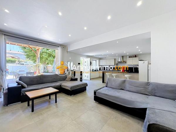 Location                                                      Maison
                        
                     5 pièces                      156 m2                     à Bourgoin-Jallieu