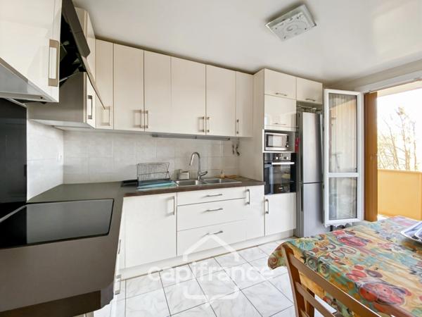 BROU SUR CHANTEREINE (77) Appartement à vendre 4 Pièces 73 m² - Balcon - Cave - Stationnement