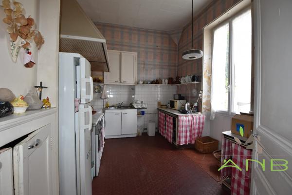 Charmante Résidence Historique avec Potentiel de Maison d’Hôtes au Cœur de la Dordogne à Bussière-Badil - 24360