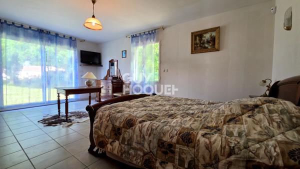 Maison d'exception à vendre à Etaules - 6 pièces, piscine chauffée, 370 m²