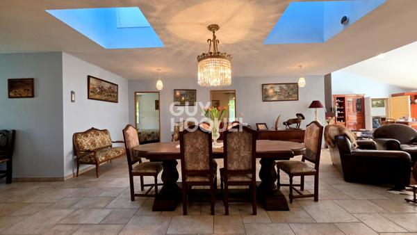 Maison d'exception à vendre à Etaules - 6 pièces, piscine chauffée, 370 m²