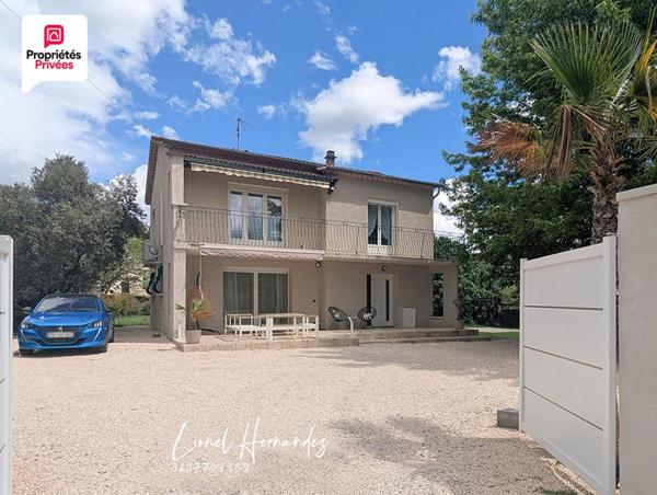 Maison rénovée de 123 m² avec terrain plat, clos et arboré de 1250 m²
