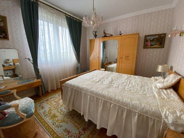 Maison à vendre à Villedieu-sur-Indre dans l'Indre (36320), ref : 1048793