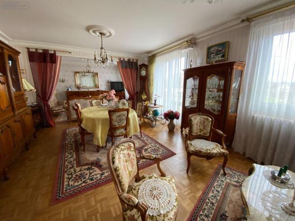 Maison à vendre à Villedieu-sur-Indre dans l'Indre (36320), ref : 1048793