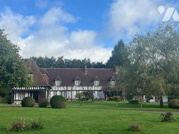 PROXIMITE IMMEDIATE DE THIBERVILLE BELLE PROPRIETE AVEC PISCINE DANS UN BEL ENVIRONNEMENT
