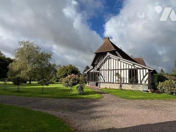 PROXIMITE IMMEDIATE DE THIBERVILLE BELLE PROPRIETE AVEC PISCINE DANS UN BEL ENVIRONNEMENT
