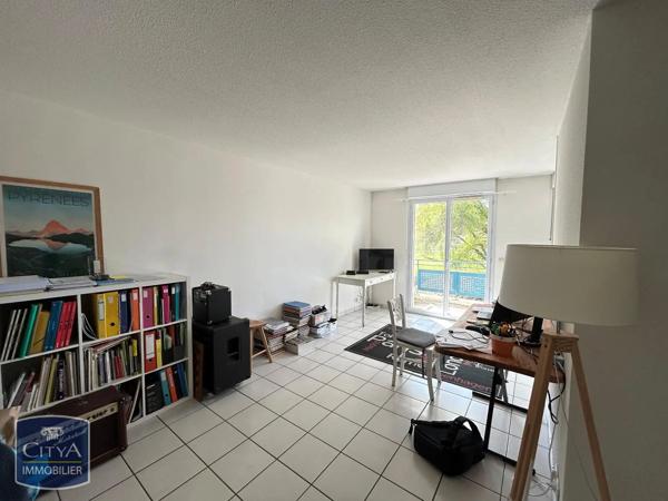 Appartement à louer 2 pièces 41.73m² Saint-Pierre-du-Mont (40280)