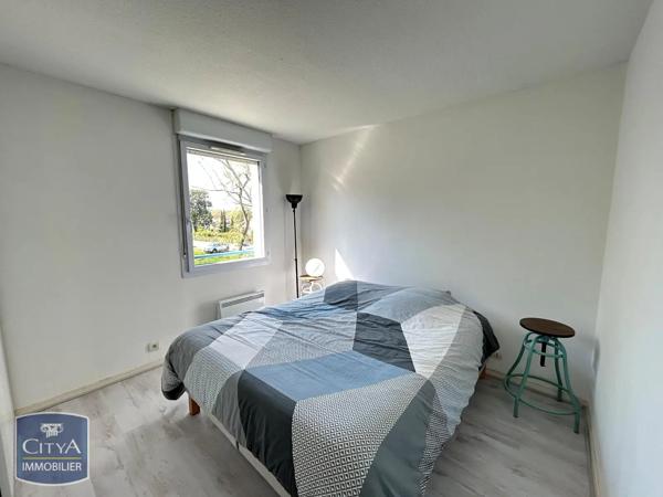 Appartement à louer 2 pièces 41.73m² Saint-Pierre-du-Mont (40280)