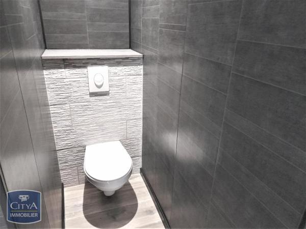 Appartement à louer 2 pièces 63.58m²