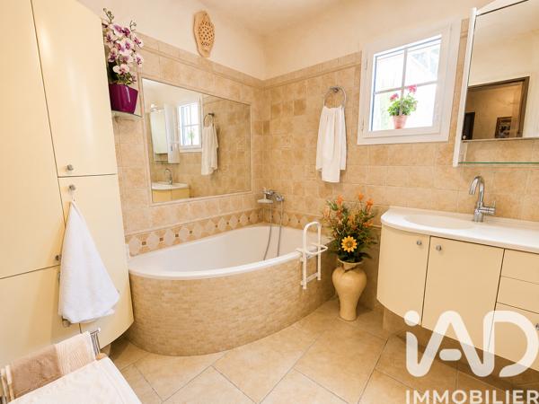 Maison (prestige) à vendre 6 pièces 180 m² Roquebrune-sur-Argens