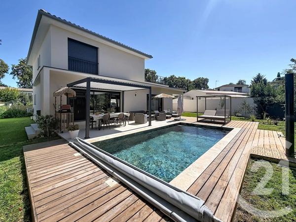 Maison à vendre  6 pièces - 260 m 2   FABREGUES  - 34