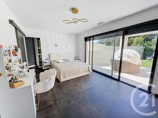 Maison à vendre  6 pièces - 260 m 2   FABREGUES  - 34