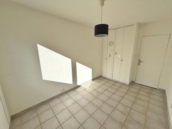 Magniffique Apt T5 Traversant Terrasse 9m² + pkg+cave