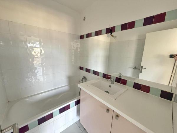 Magniffique Apt T5 Traversant Terrasse 9m² + pkg+cave