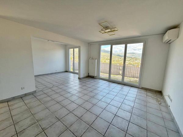 Magniffique Apt T5 Traversant Terrasse 9m² + pkg+cave