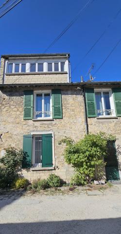 Charmante maison de ville R+2 Meublée d'une superficie de 82,64m²