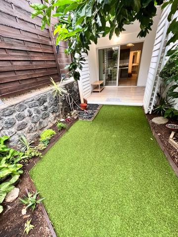 Appartement à vendre 2 pièces en rez de jardin SAINT GILLES LES BAINS (974)