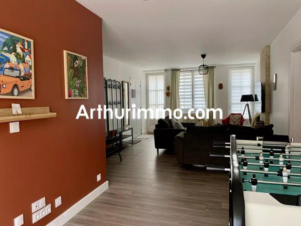 Vente Maison 10 pièces 247 m2 à Mauléon