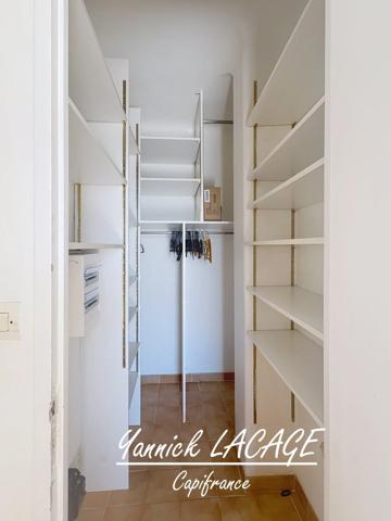 MARSEILLE 4e – T2 43 m² – 7e étage – Balcon filant – Vue panoramique