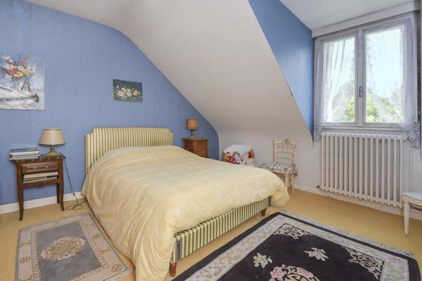 BELLE MAISON AVEC TERRASSE ET JARDIN