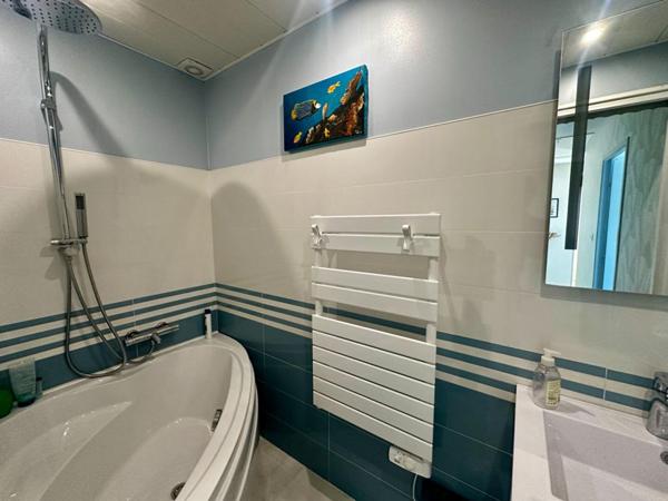 Maison Longuenee En Anjou 7 pièce(s) 130 m2