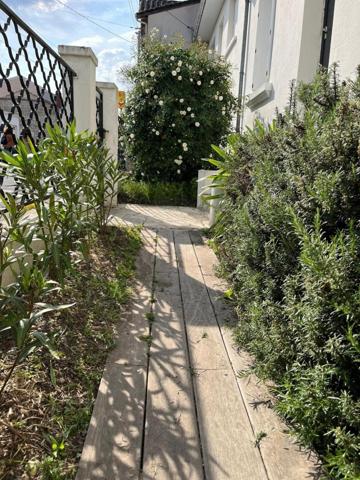 Maison idéalement située, quartier Bastide (33100)