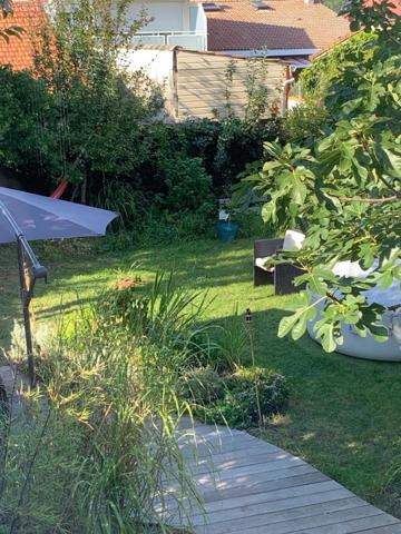 Maison idéalement située, quartier Bastide (33100)